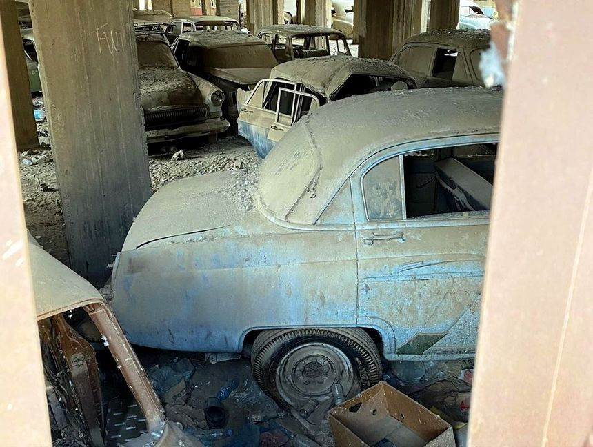 Orosz veteránokat találtak elhagyva egy szaúd-arábiai raktárban 2