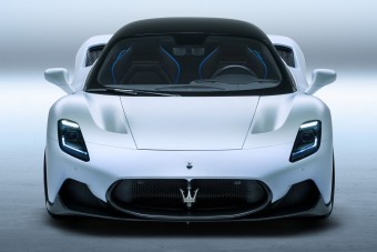 Gyönyörű szuperkupét mutatott be a Maserati