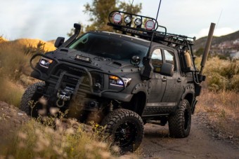 Holdjáró, a Földre