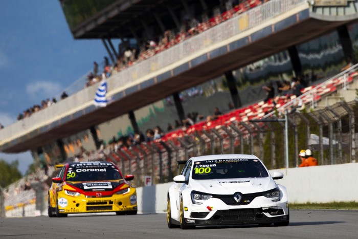 Váratlanul a Renault is beszáll Micheliszékhez