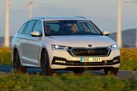 Izmosabb, takarékosabb az új hibrid Skoda 20