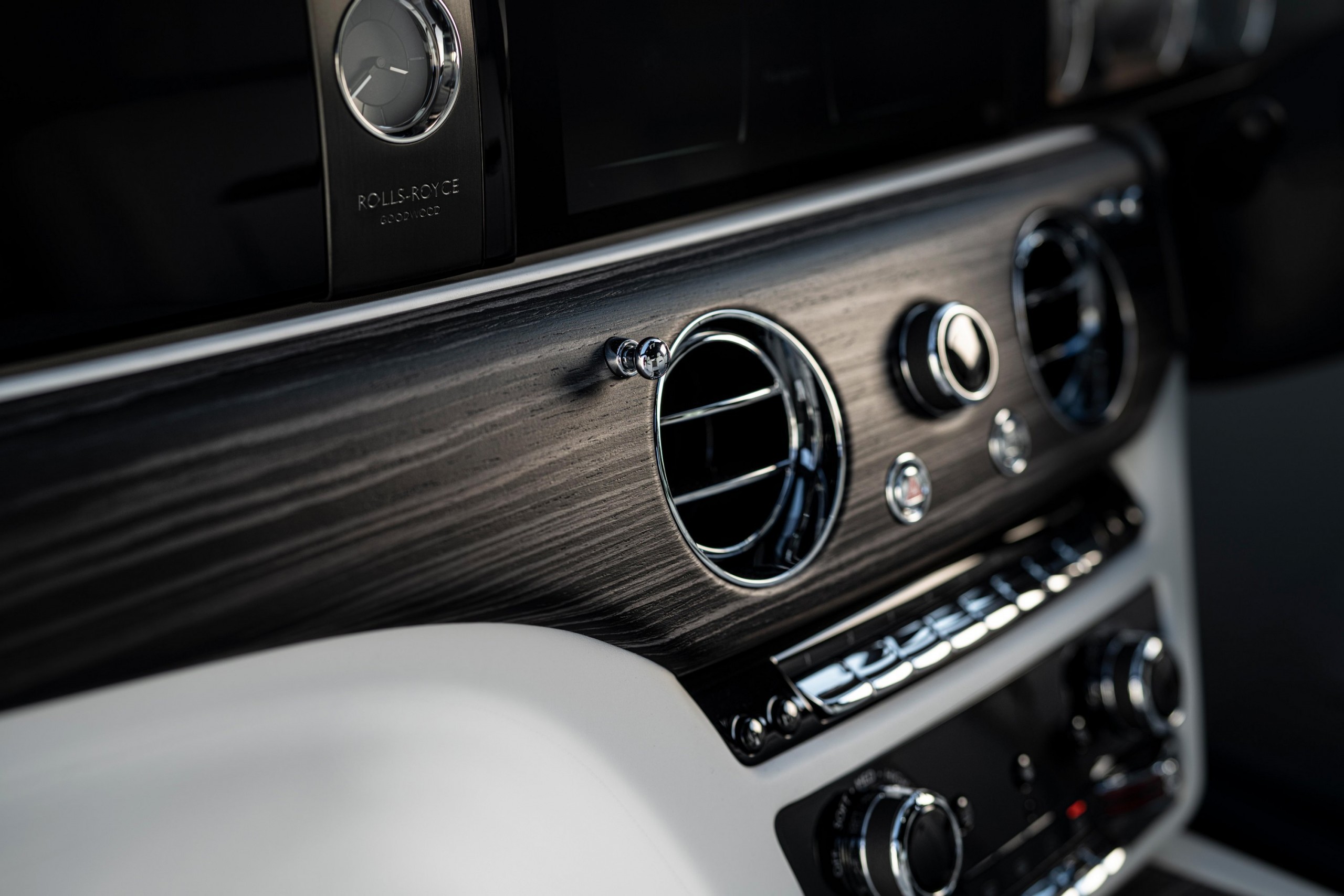 Rolls-Royce Ghost: mindene új, csak a dizájnja nem 11