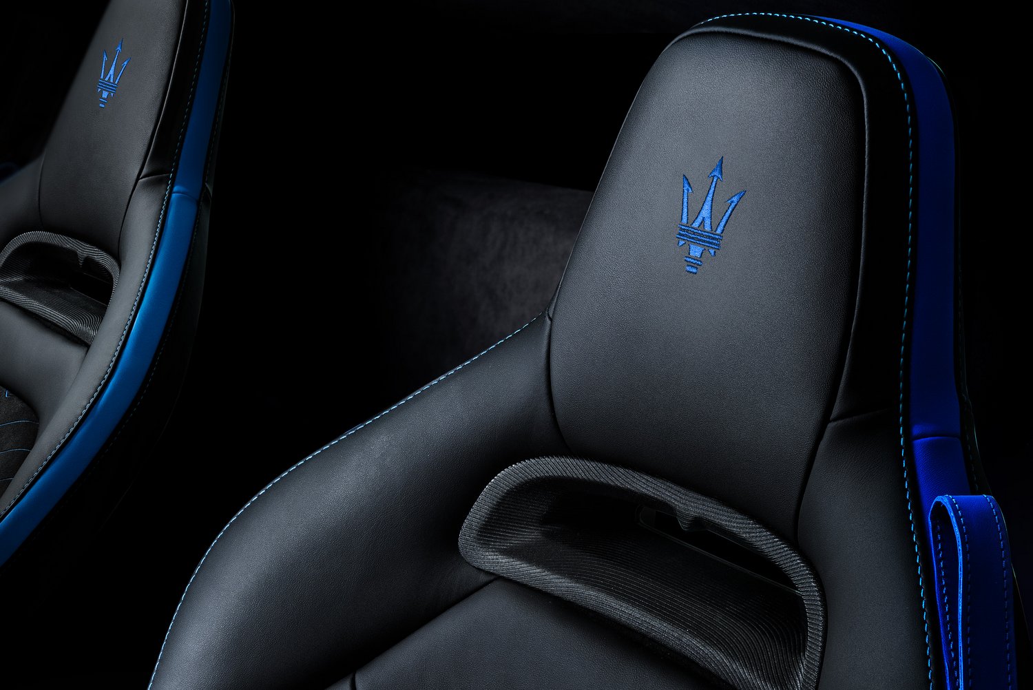 Gyönyörű szuperkupét mutatott be a Maserati 11
