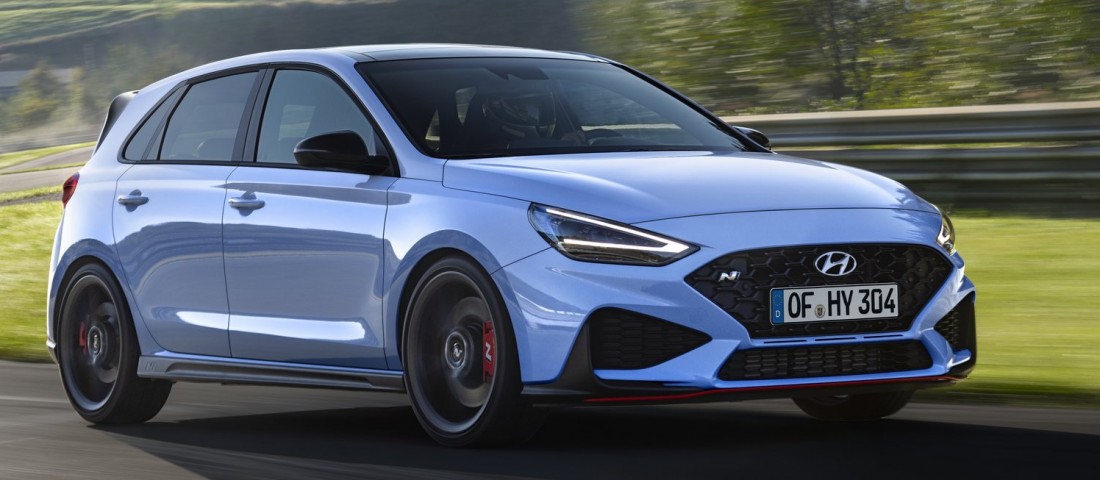 Még pengébb a Hyundai kompakt sportautója