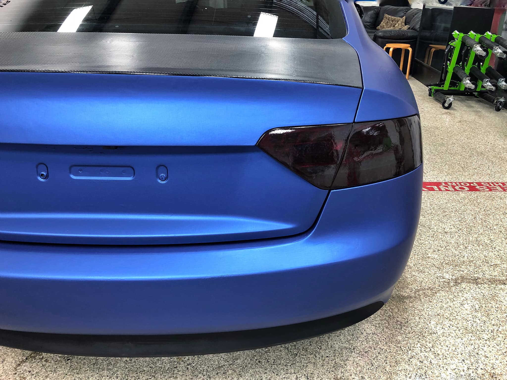 Barbár tuning tette teljesen tönkre ennek az Audinak a fényezését 7