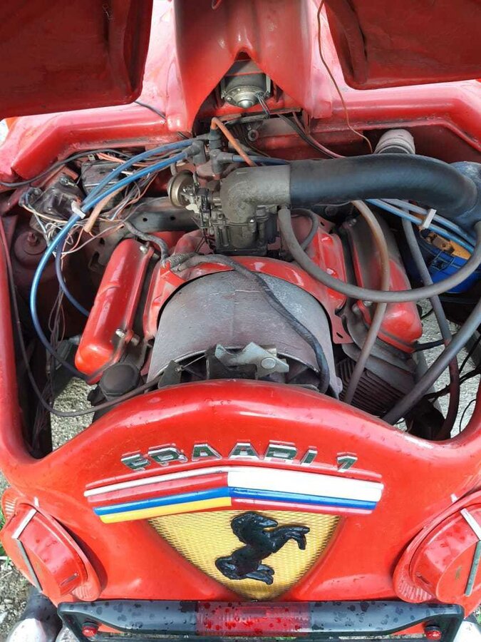 Ennél az F1-es Ferrari-replikánál meghökkentőbbet ma nem látsz 5