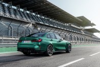 Megérkeztek a BMW középkategóriás sportautói 188