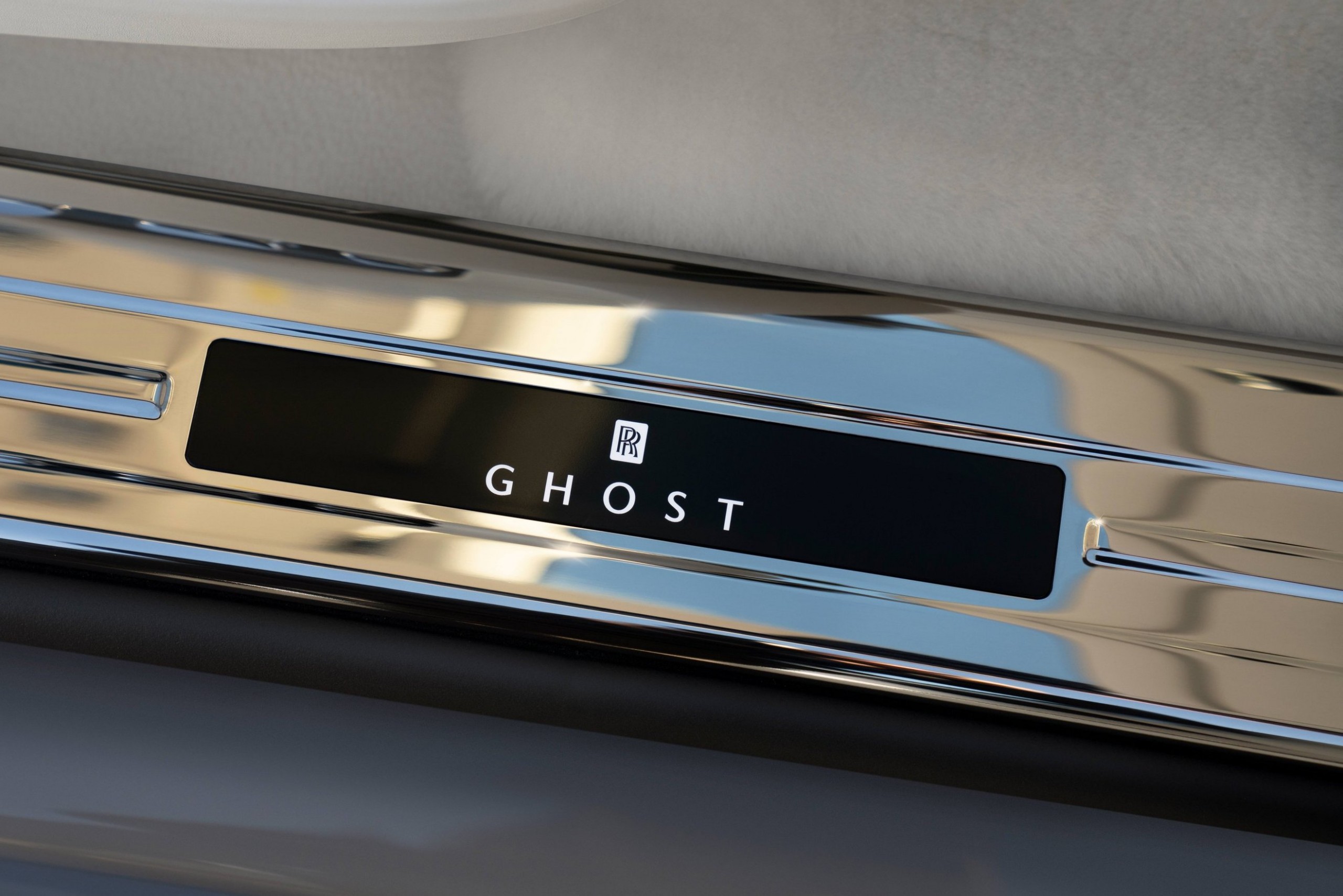 Rolls-Royce Ghost: mindene új, csak a dizájnja nem 17