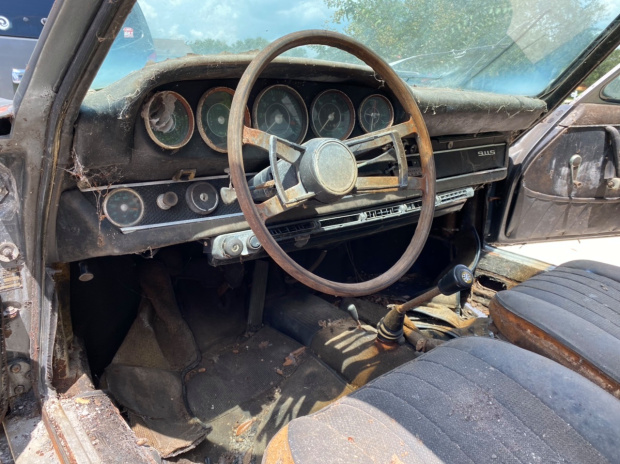 Ezt a kertben szétrohadt Porsche 911-est nem vasárban adták el 9