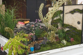 A kisteherautós platókertészet egy létező dolog Japánban