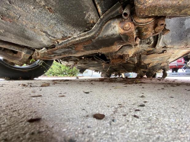 Ezt a kertben szétrohadt Porsche 911-est nem vasárban adták el 7