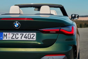 Nézd, ahogy suhan az új nyitott BMW