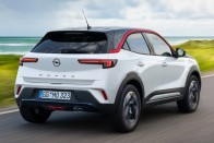 Belső égésű motorokat is kap az Opel Mokka 11