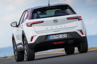 Belső égésű motorokat is kap az Opel Mokka