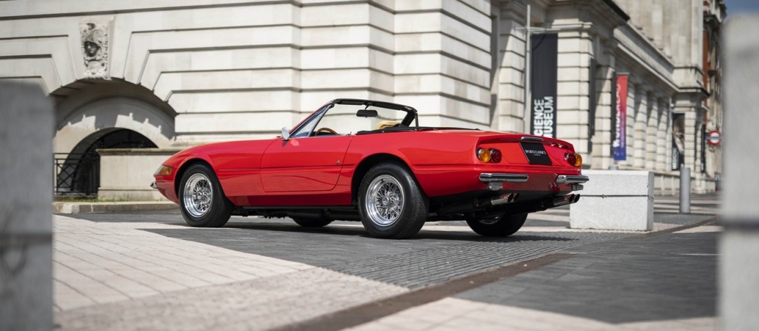 A Ferrari Daytona, aminek levágták a tetejét