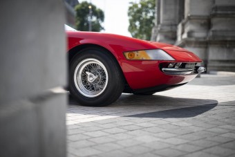 A Ferrari Daytona, aminek levágták a tetejét