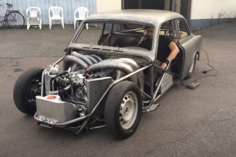 Ez a legdühösebb kétütemű gép, amit eddig láttunk, ráadásul V8-as!