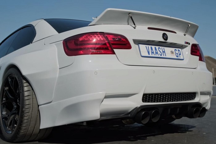 Igazi őrület olasz V8-ast pakolni egy M3-as BMW-be