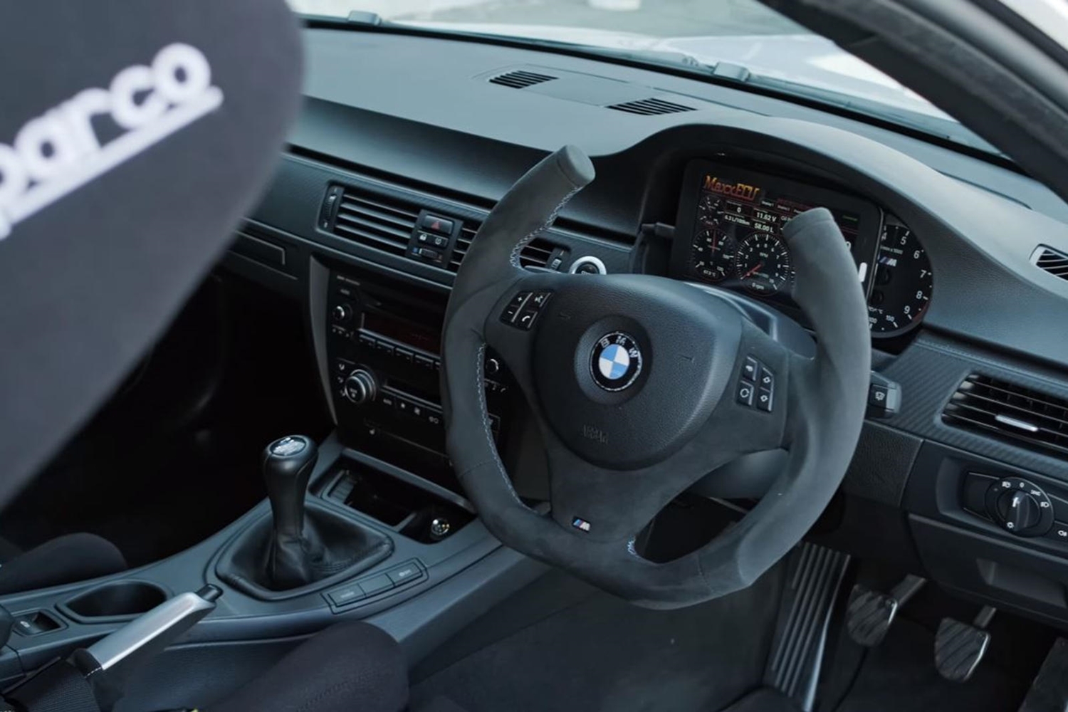 Igazi őrület olasz V8-ast pakolni egy M3-as BMW-be 4