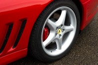 Kéne Richard Hammond piros Ferrarija? 19