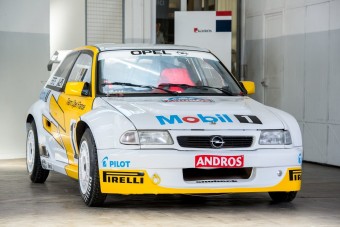 Ez nagyon nem olyan, mint apád F Astrája!