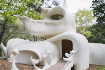 Ha gyűlölöd a derékszöget, akkor ez a hippi búvóhely neked való