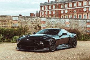 Mesés a legerősebb kéziváltós Aston Martin