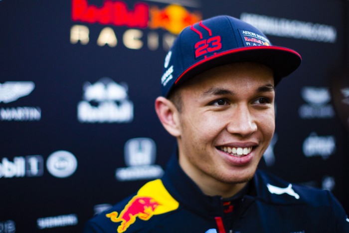 F1: Tojik Hamilton beszólására a Red Bull-pilóta