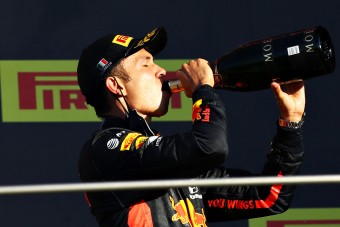 F1: Tragikusan ünnepelt a dobogós pilóta