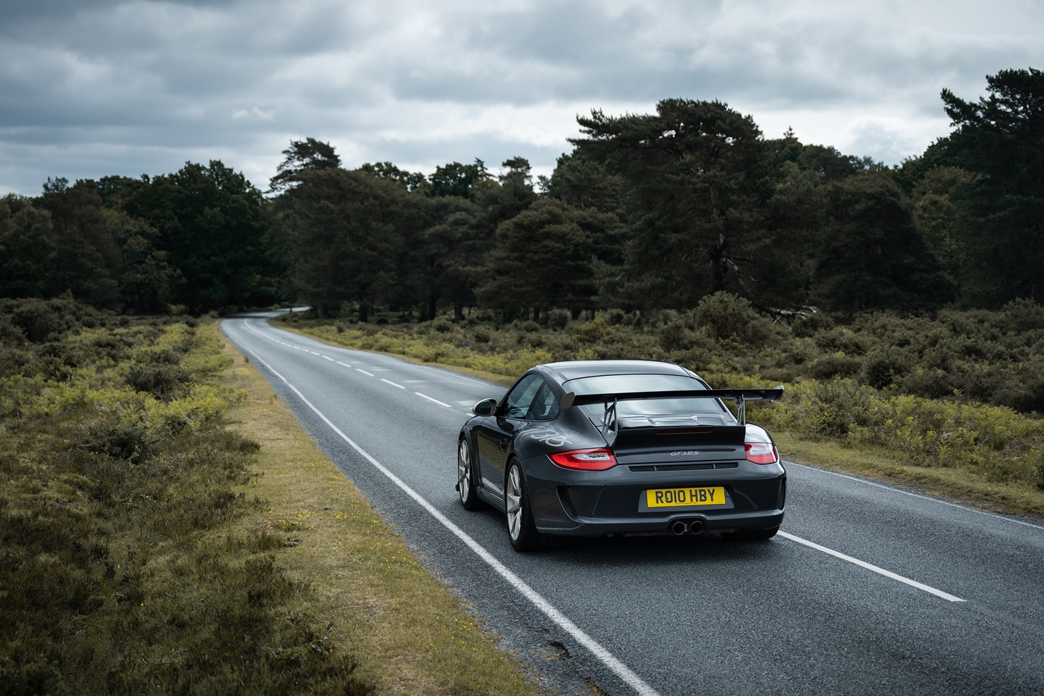 Szürke Porsche, egyenesen az újságok címlapjáról 9