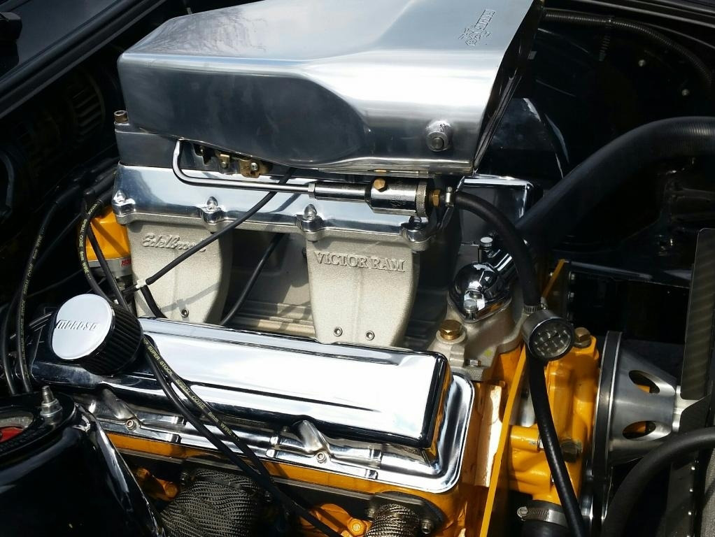 Kegyetlen bestiát építettek ebből az E30-as BMW-ből 4