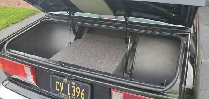 Kegyetlen bestiát építettek ebből az E30-as BMW-ből 6