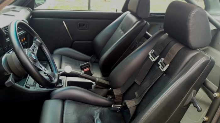 Kegyetlen bestiát építettek ebből az E30-as BMW-ből 7