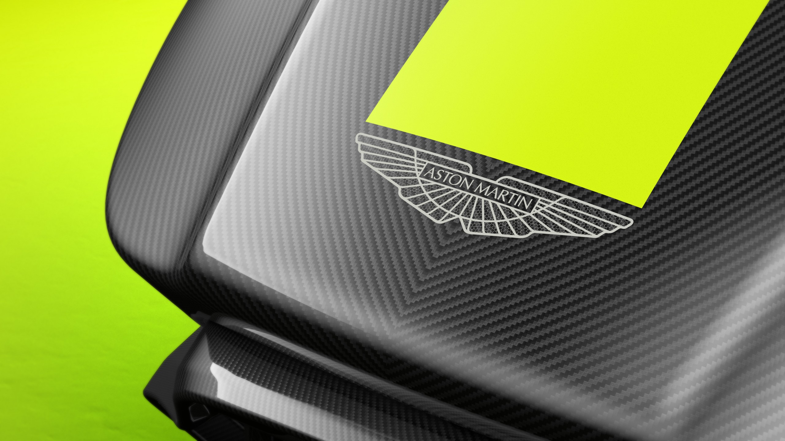 Sportautók élményét kínálja az Aston Martin szimulátora 1