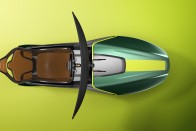 Sportautók élményét kínálja az Aston Martin szimulátora 33