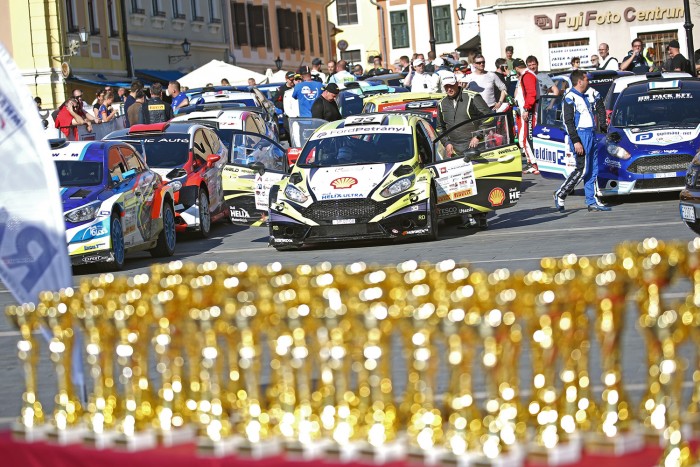 Teljesen mindegy, ki hibázott, nem keresünk felelőst! 9