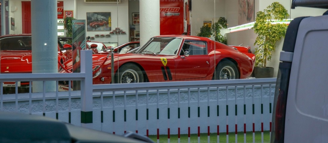 Belebotlottam a világ legdrágább autójába?