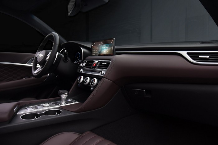 Megosztva folytatja a koreai luxusszedán 7 Megosztva folytatja a koreai luxusszedán 7