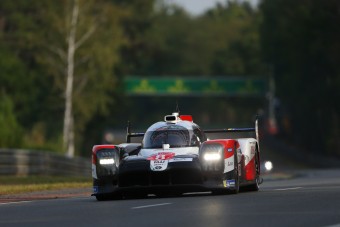 Triplázott Le Mans-ban a Toyota