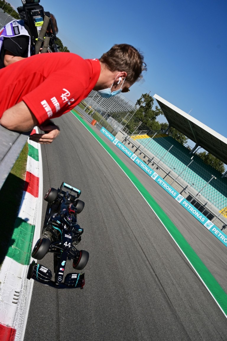 F1: Vettel a pálya széléről nézte az időmérőt 3 | Vezess F1: Vettel a pálya széléről nézte az időmérőt 3