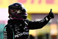 F1: Hamilton nyalogassa a sebeit! 3