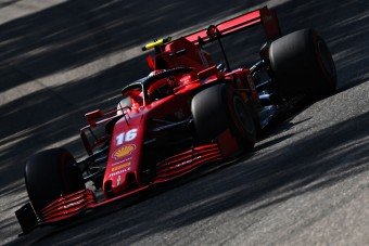 F1: Az elődje védte meg a Ferrari-főnököt