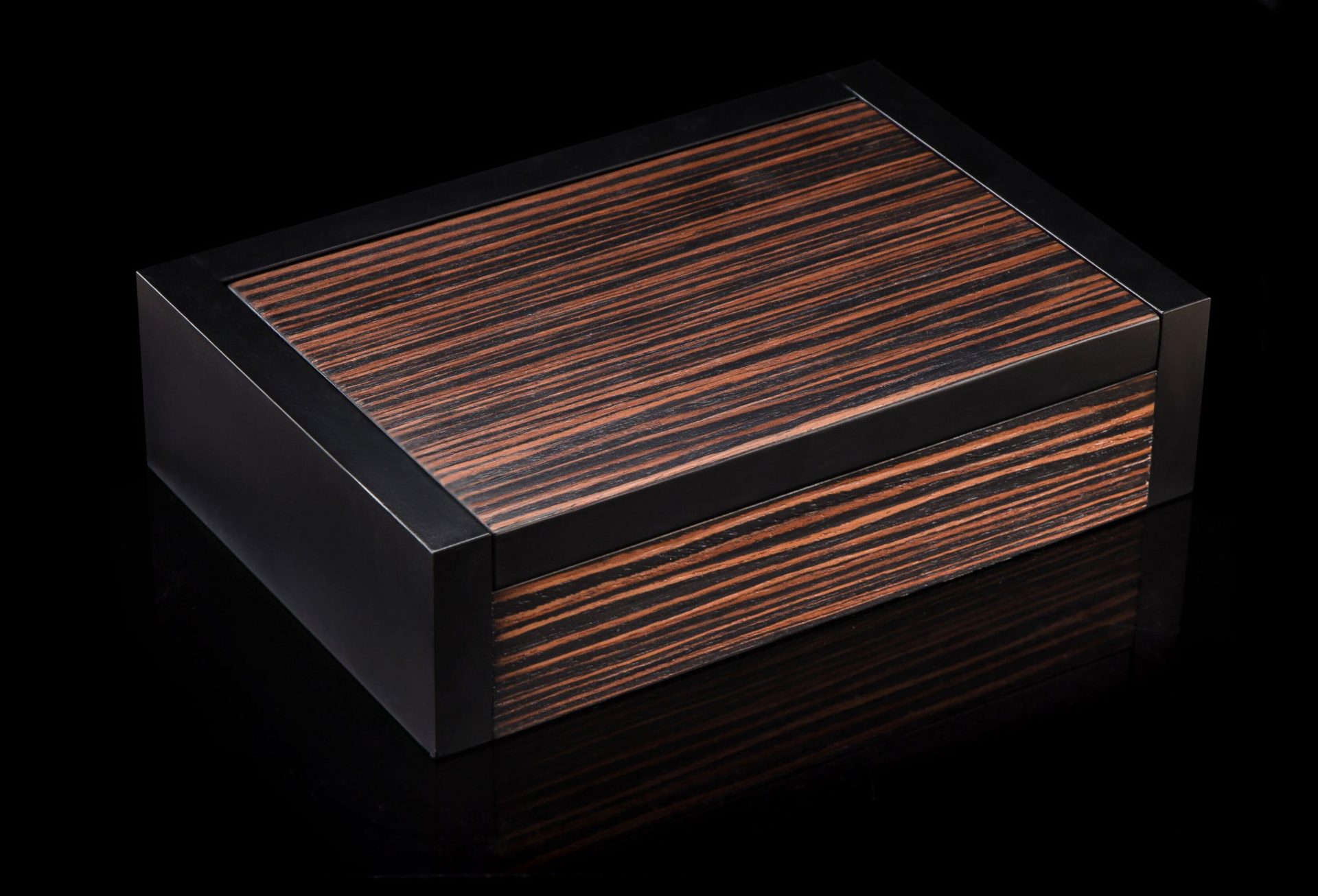 Itt az aranyból készült Apple okosóra, ha nem lenne elég drága az eredeti 2