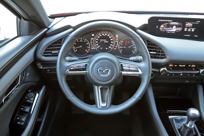 150 lóerős középút – Mazda3 G150 teszt 91 150 lóerős középút – Mazda3 G150 teszt 91