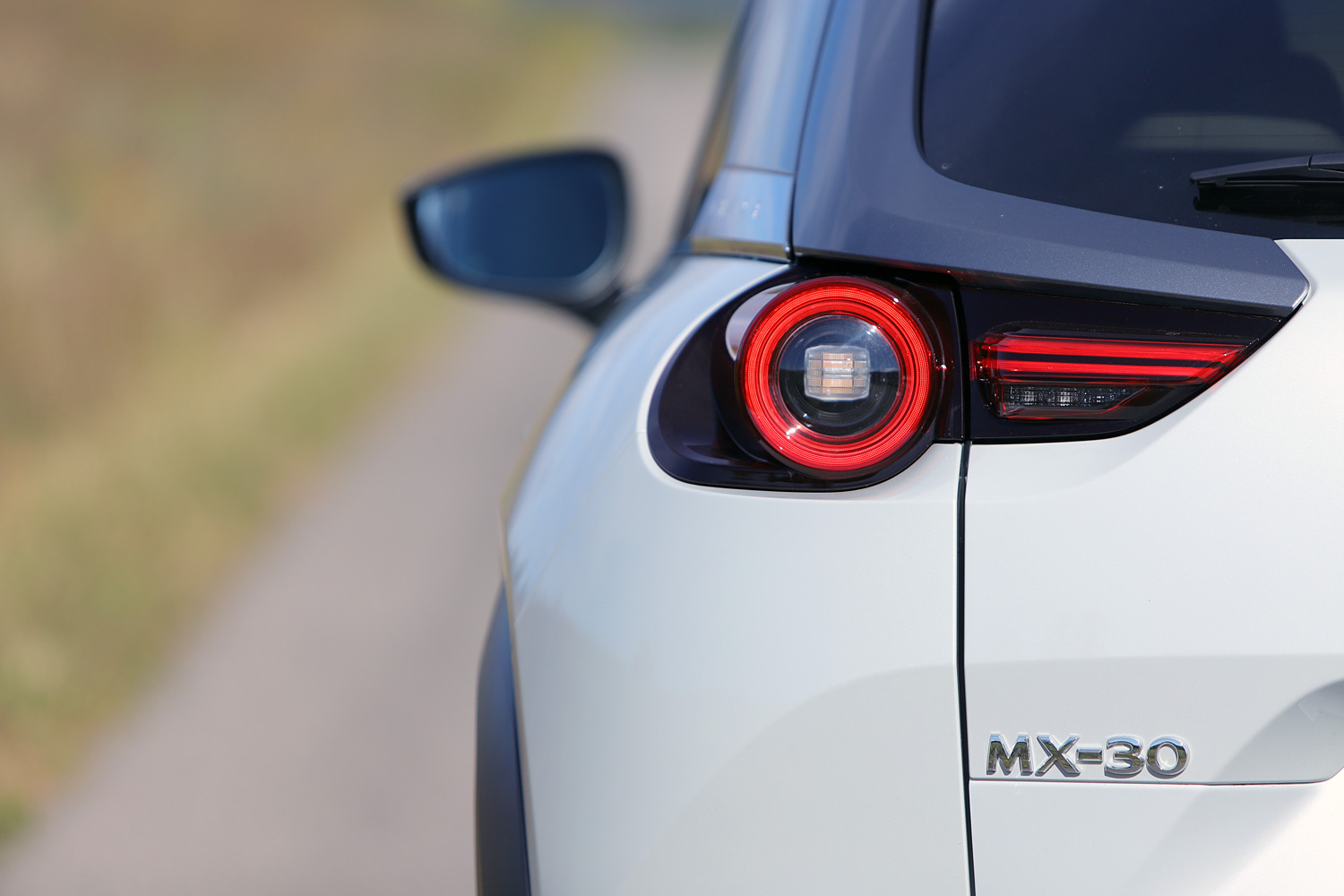 Villanymotorral is Mazda még a Mazda? – Mazda MX-30 teszt 8