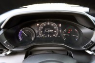 Villanymotorral is Mazda még a Mazda? – Mazda MX-30 teszt 42