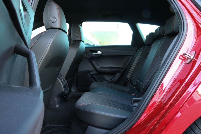 Jobb és olcsóbb, mint a Golf? – SEAT Leon 2020 teszt 66 Jobb és olcsóbb, mint a Golf? – SEAT Leon 2020 teszt 66