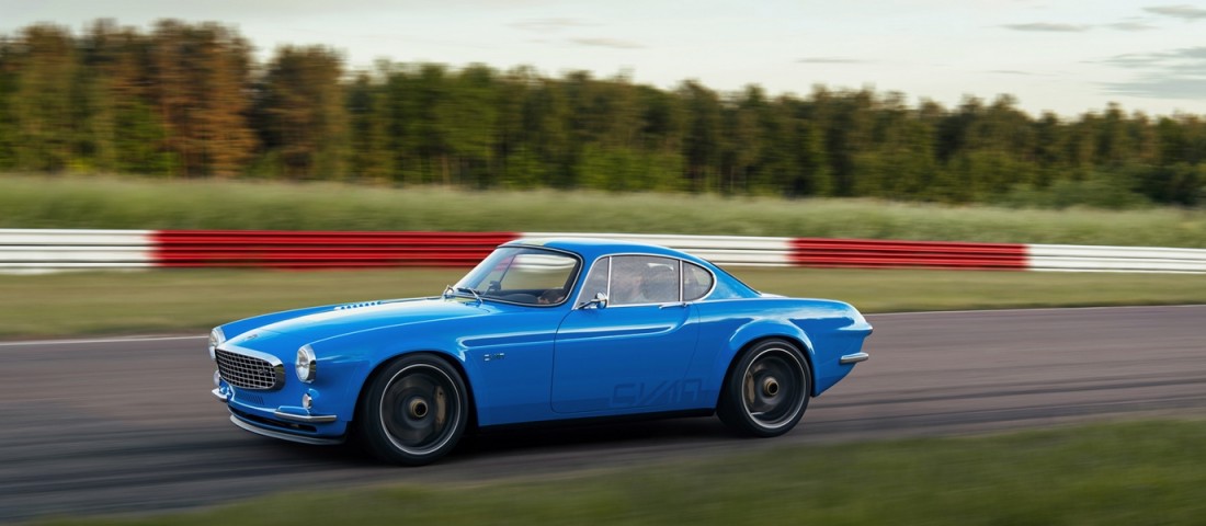 410 lóerő egy 990 kilós öreg Volvóban