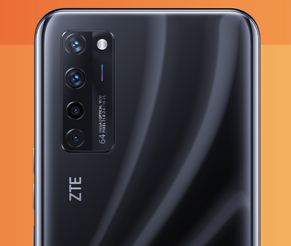 Rejtett kamerát tettek az okostelefonba 1 | Vezess Rejtett kamerát tettek az okostelefonba 1