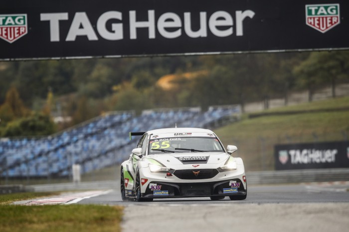 Pazar magyar sikerek a WTCR hungaroringi időmérőjén